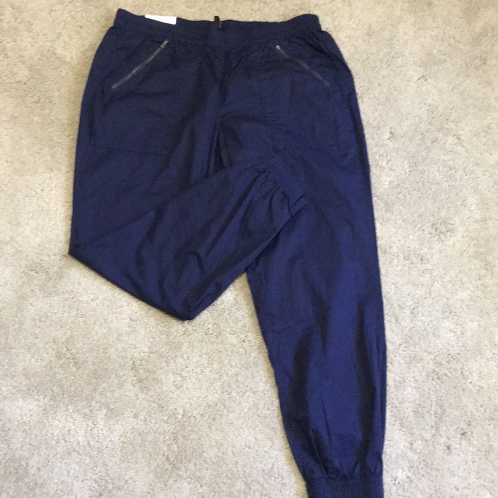Gap cargo woman pants